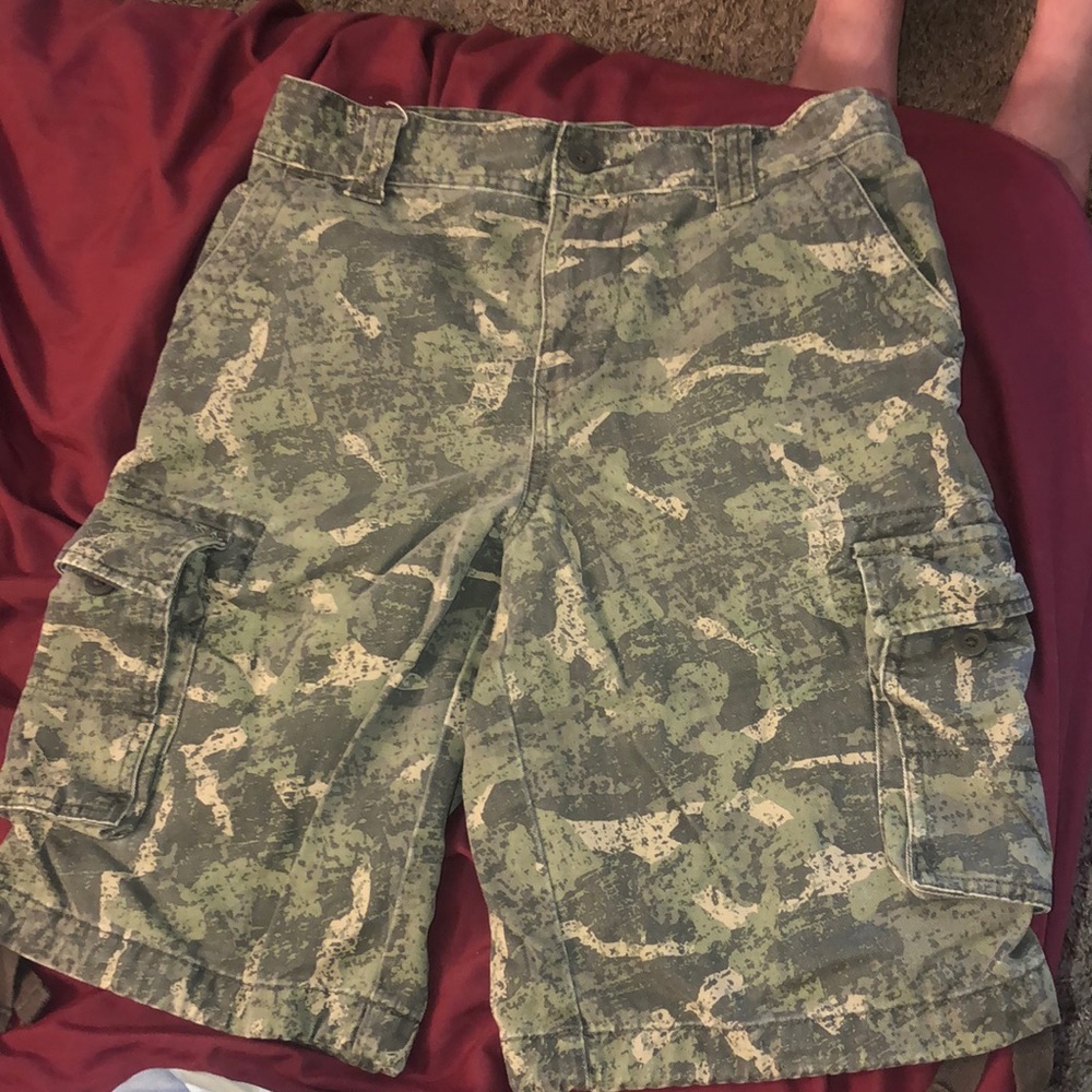 Boys camo shorts with 6 pockets